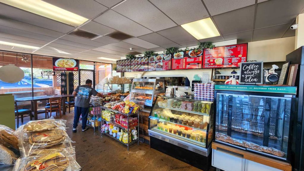 Cali Baguette Express inside